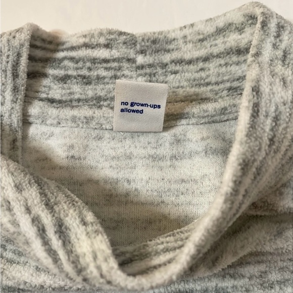 Old Navy gray & white fleece with tie knot girls size XL 14 - Picture 4 of 13